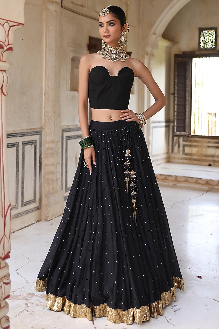 Black Silk Zardosi Handwork Bridal Lehenga Set by AMOREE at Pernia's Pop Up Shop