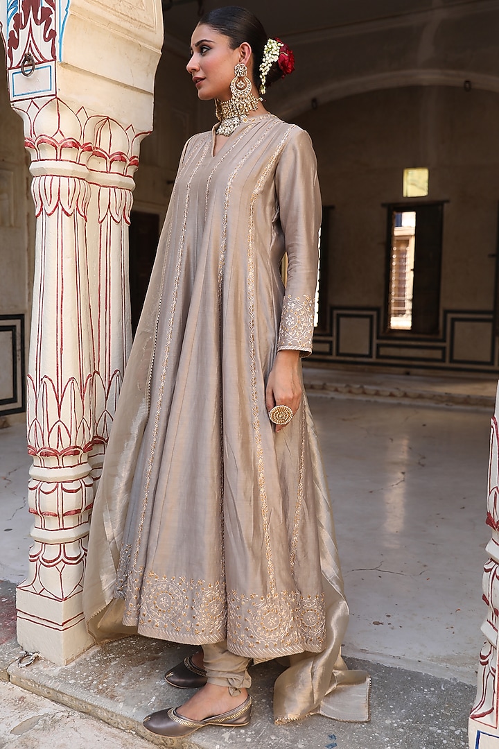 Silver Silk Hand Embroidered Wedding Anarkali Set by AMOREE at Pernia's Pop Up Shop