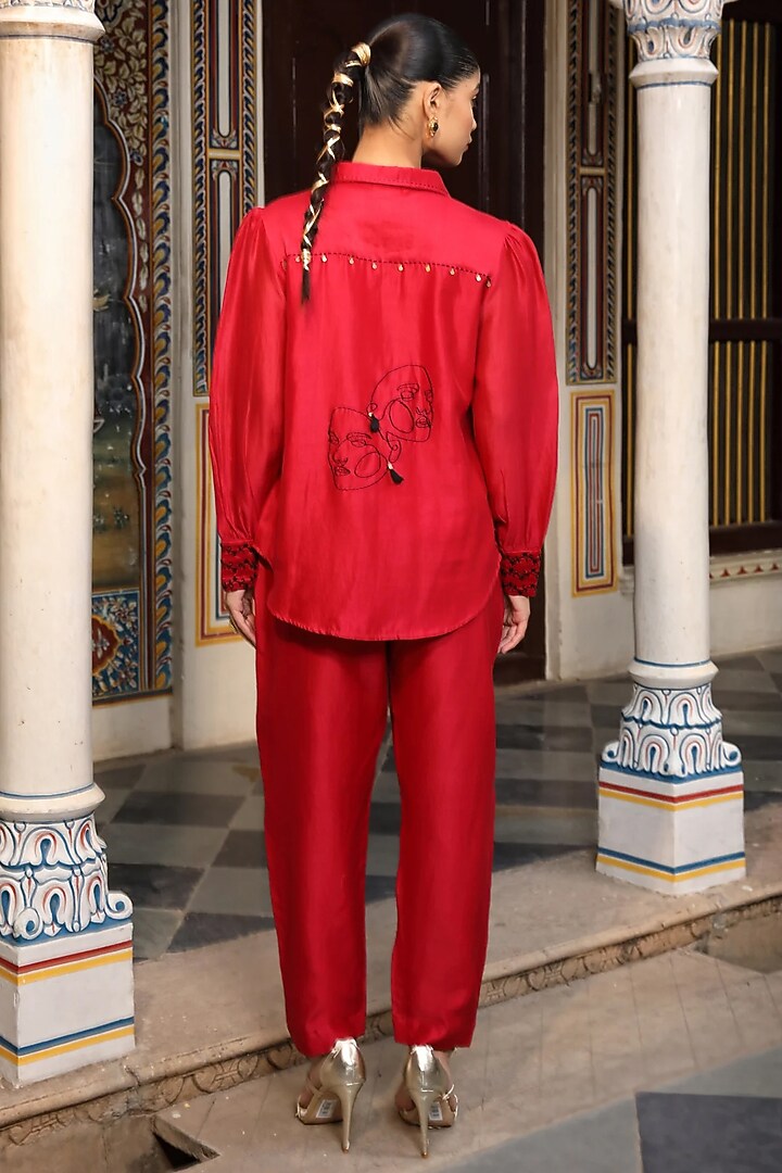 Red Silk Chanderi Hand Embroidered Co-Ord Set by AMOREE at Pernia's Pop Up Shop