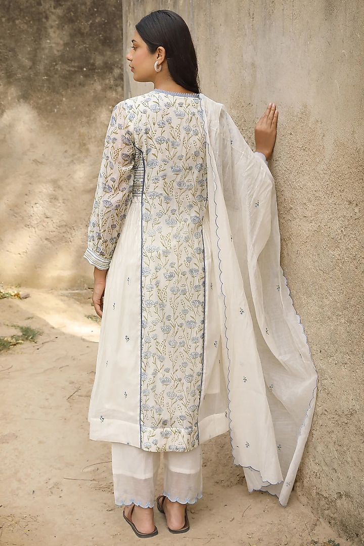 White Cotton Silk Block Printed & Embroidered Kurta Set by AMOREE at Pernia's Pop Up Shop