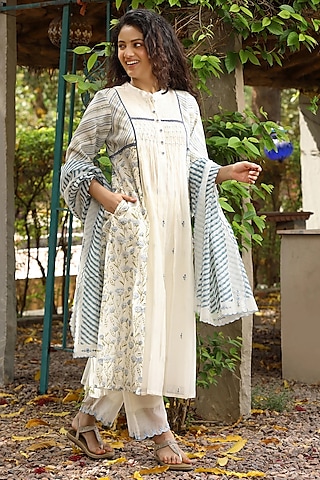 White Cotton Silk Block Printed & Thread Embroidered Kurta Set by AMOREE