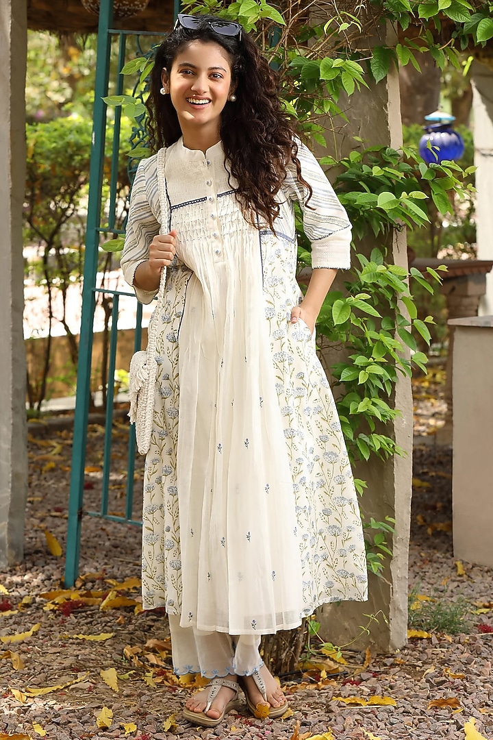 White Cotton Silk Block Printed & Thread Embroidered Kurta Set by AMOREE at Pernia's Pop Up Shop