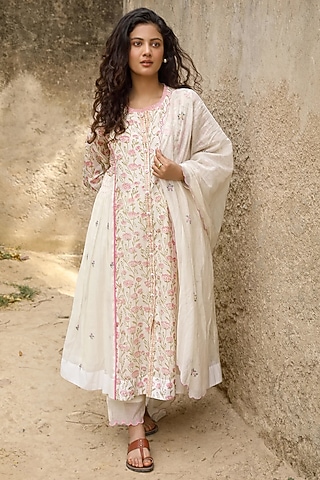 White Cotton Silk Block Printed & Thread Embroidered Kurta Set by AMOREE