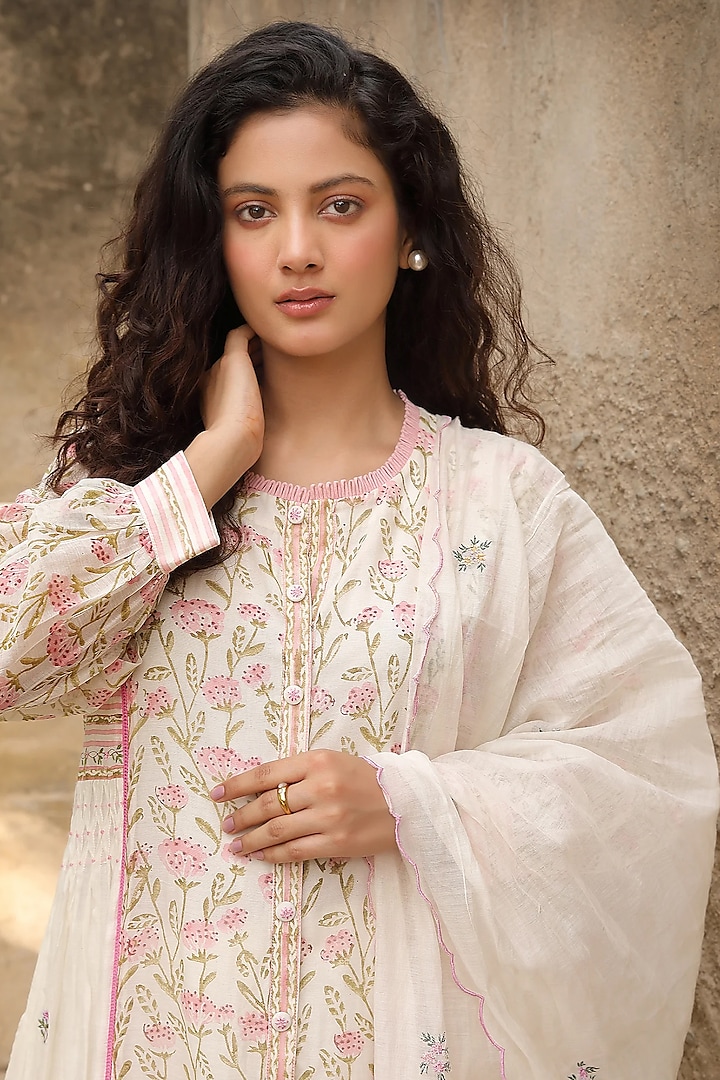 White Cotton Silk Block Printed & Thread Embroidered Kurta Set by AMOREE at Pernia's Pop Up Shop