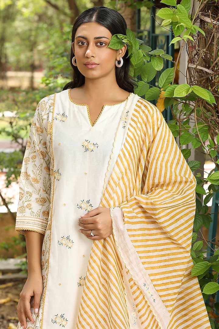 Yellow Cotton Silk Block Printed & Thread Work Kurta Set by AMOREE at Pernia's Pop Up Shop