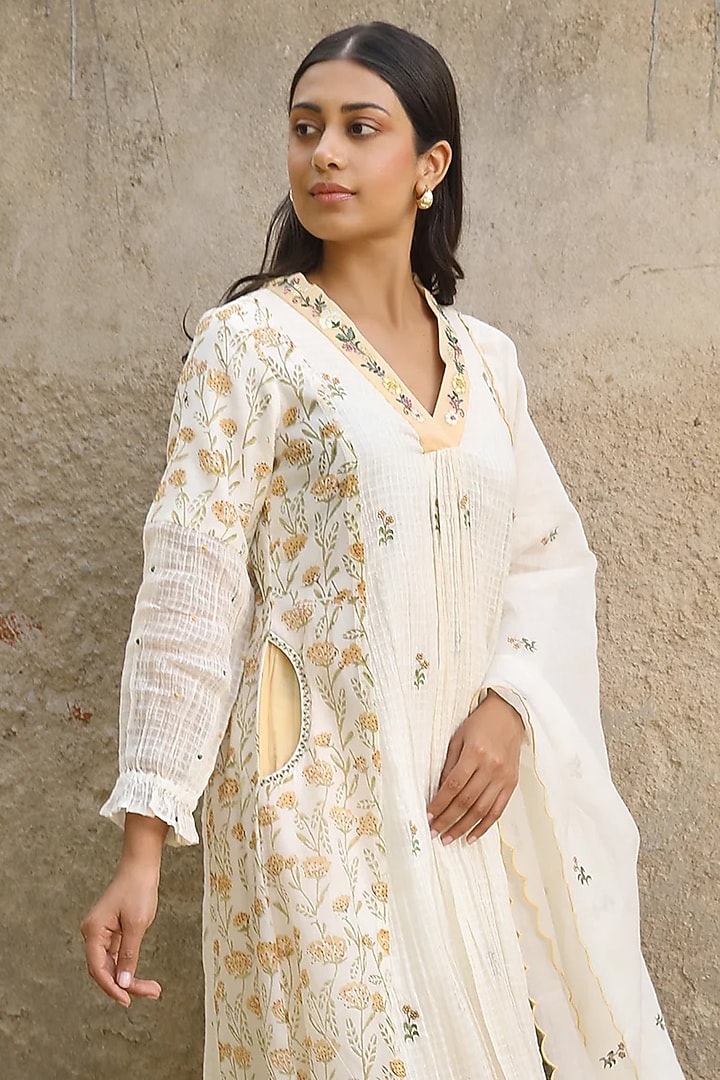 Yellow Cotton Silk Block Printed & Thread Embroidered Kurta Set by AMOREE at Pernia's Pop Up Shop