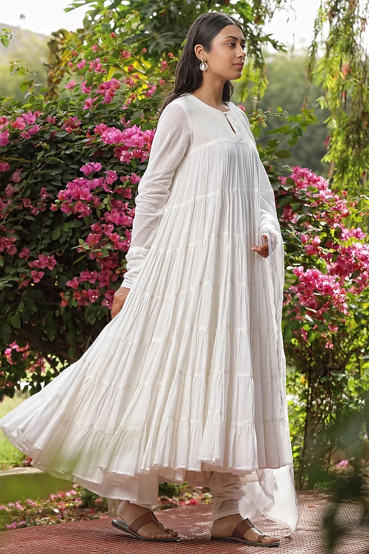 White Cotton Silk Embroidered Party Wear Anarkali Set by AMOREE at Pernia's Pop Up Shop