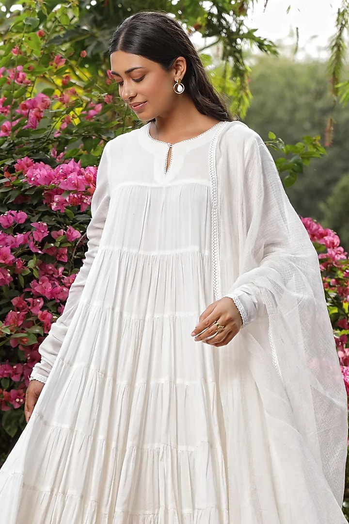 White Cotton Silk Embroidered Party Wear Anarkali Set by AMOREE at Pernia's Pop Up Shop