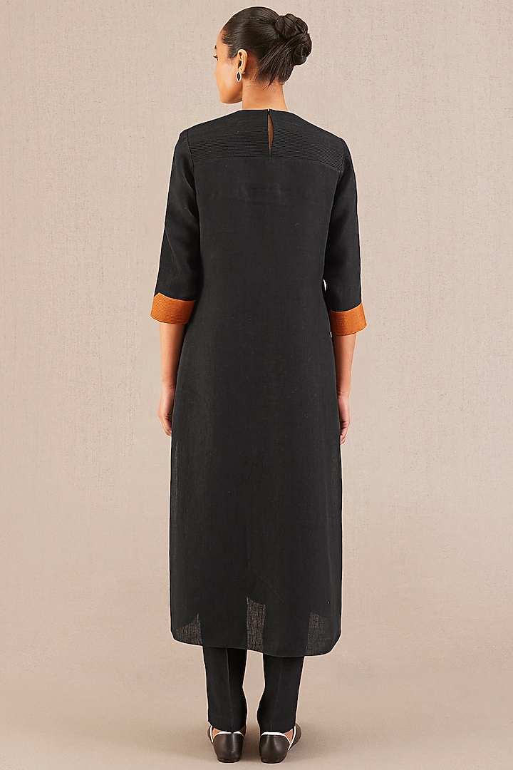 Black Linen Embroidered Kurta Set by AMPM at Pernia's Pop Up Shop