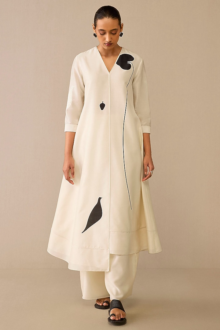 Ivory Chanderi Cotton Silk Printed Kurta Set by AMPM at Pernia's Pop Up Shop