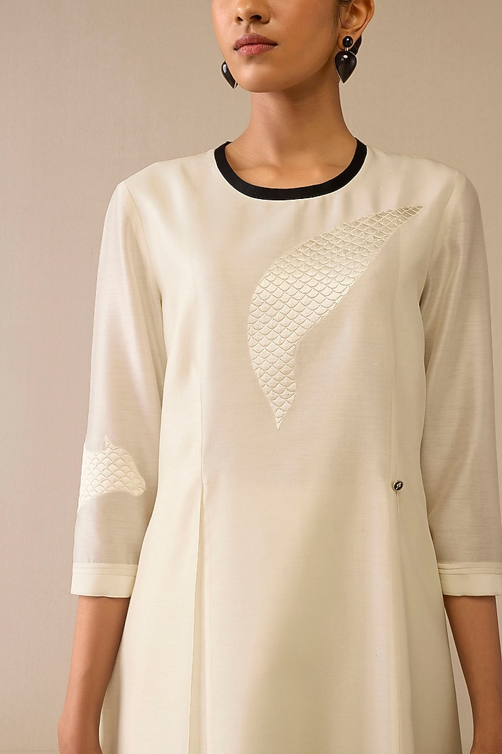 Ivory Chanderi Embroidered Kurta Set by AMPM at Pernia's Pop Up Shop