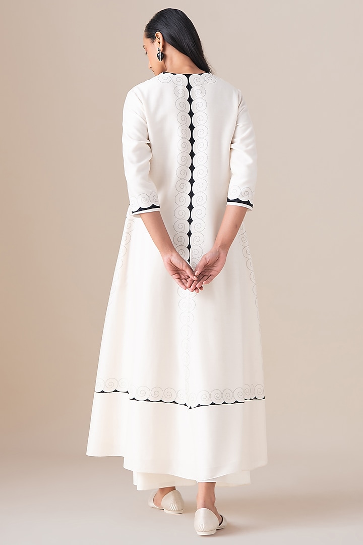 Ivory Chanderi Kurta Set by AMPM at Pernia's Pop Up Shop