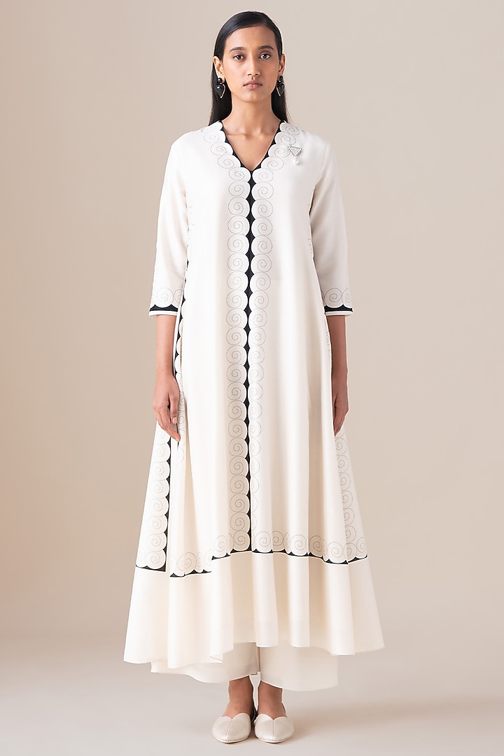 Ivory Chanderi Kurta Set by AMPM at Pernia's Pop Up Shop
