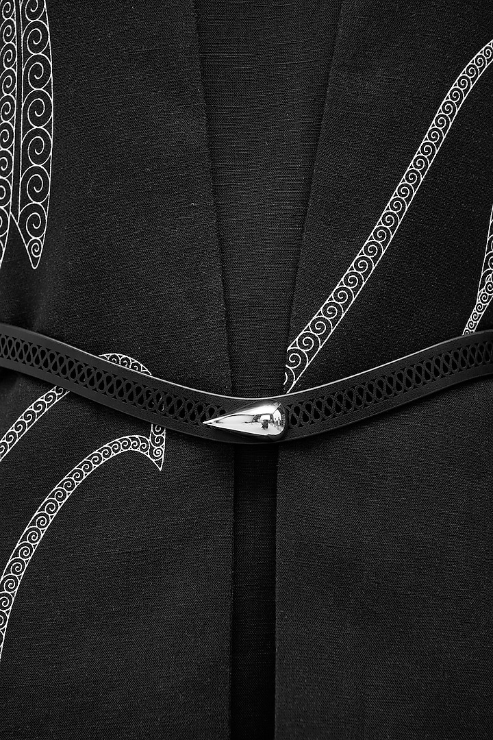 Black Cotton Linen Abaya by AMPM at Pernia's Pop Up Shop