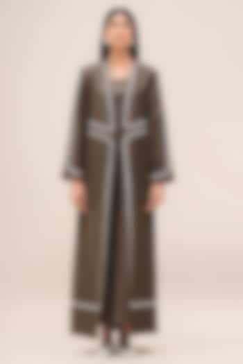 Taupe Cotton & Silk Abaya Set by AMPM at Pernia's Pop Up Shop