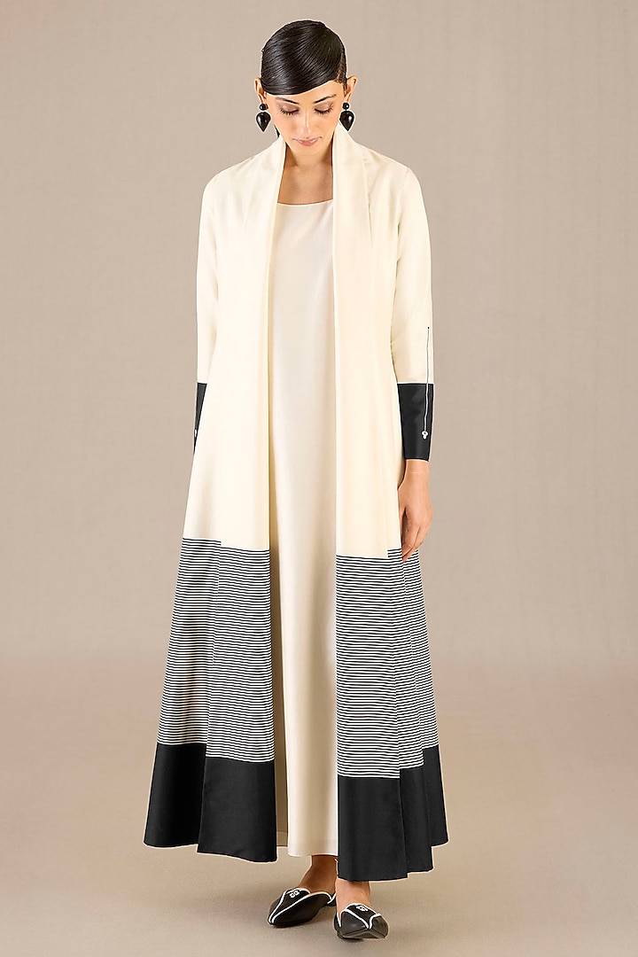 Ivory & Black Chanderi Pleated Striped Abaya Set by AMPM at Pernia's Pop Up Shop