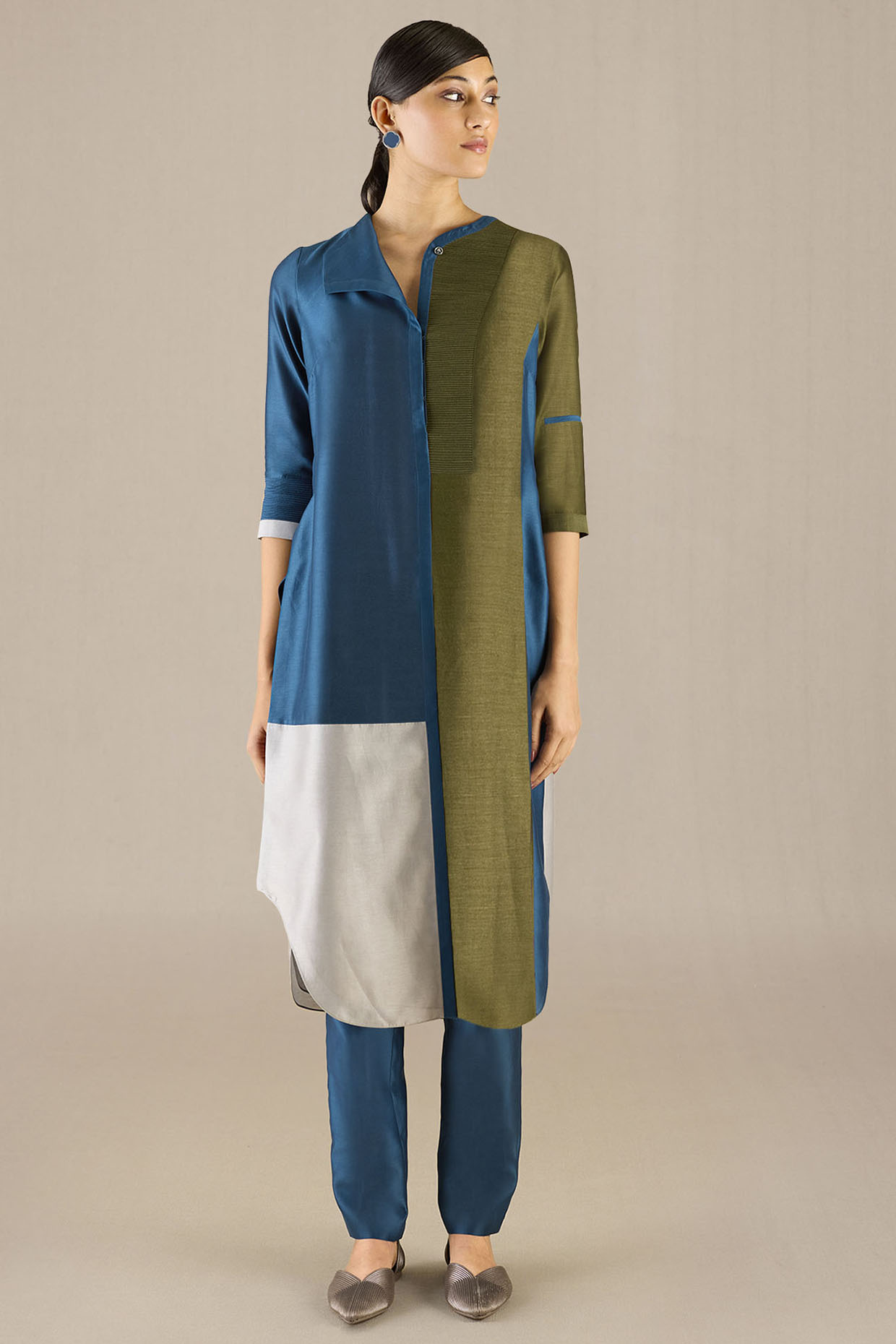Teal Chanderi Color-Blocked Kurta Set by AMPM at Pernia's Pop Up Shop