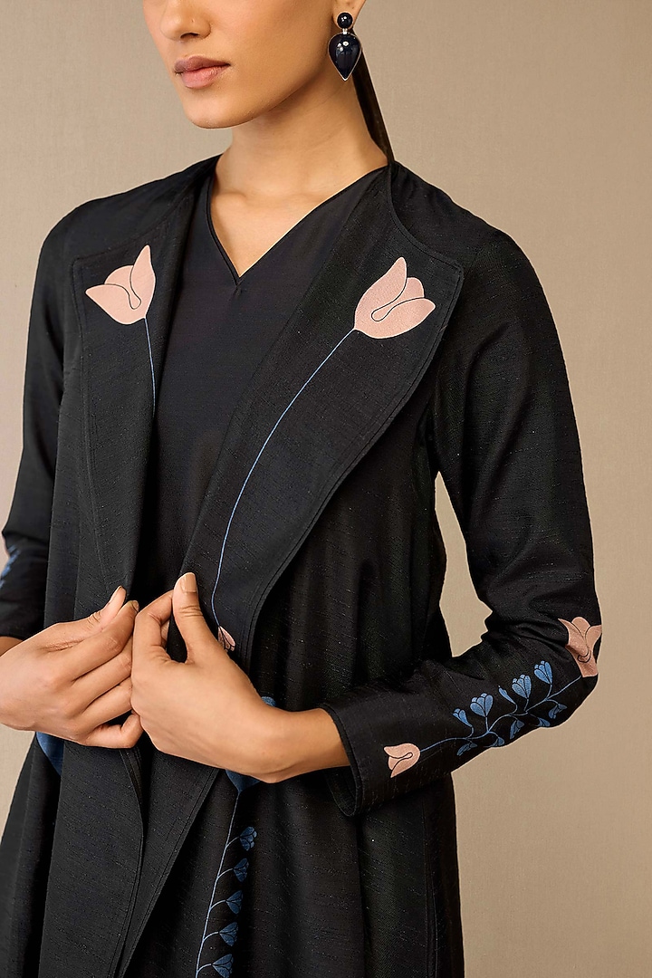 Smokey Black Raw Silk Abaya Set by AMPM at Pernia's Pop Up Shop