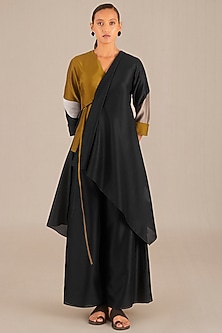 product-color-Black