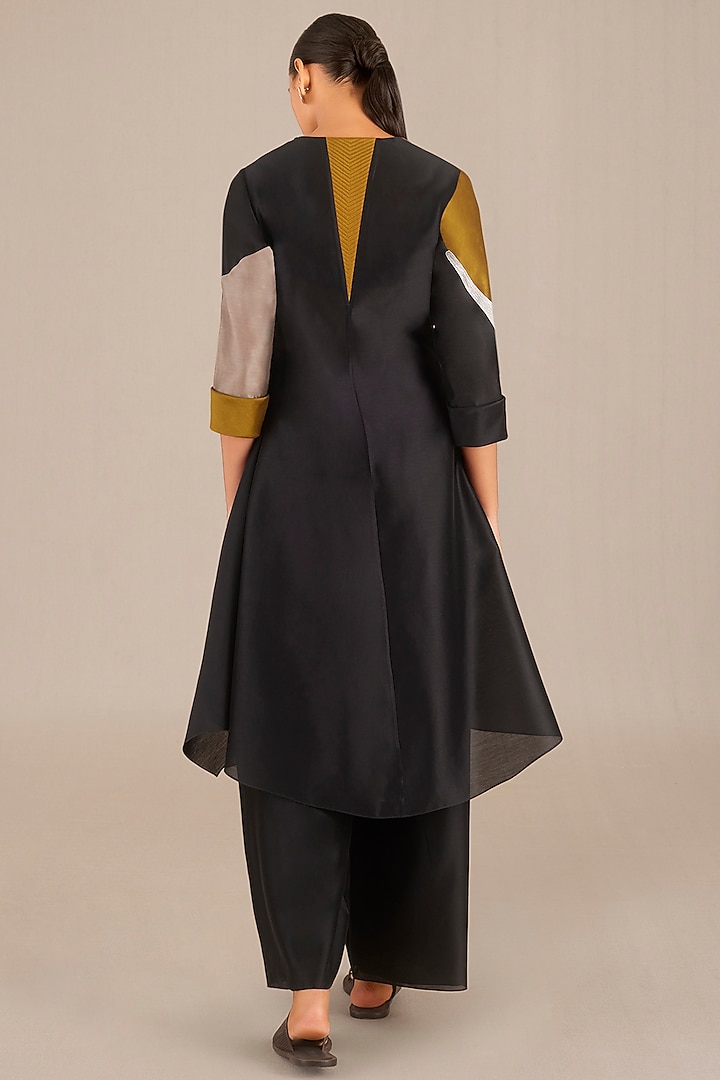 Black Chanderi Embroidered Tunic Set by AMPM at Pernia's Pop Up Shop