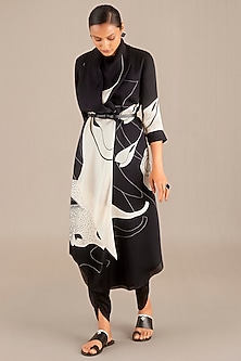 product-color-Black