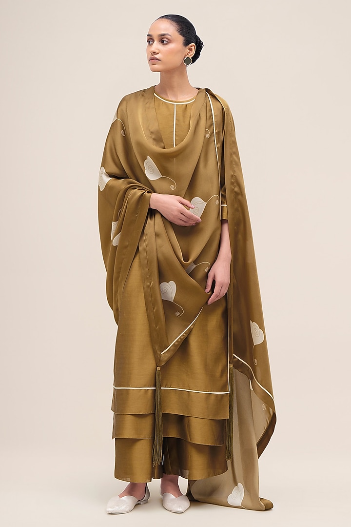 Olive Chanderi Kurta Set by AMPM at Pernia's Pop Up Shop