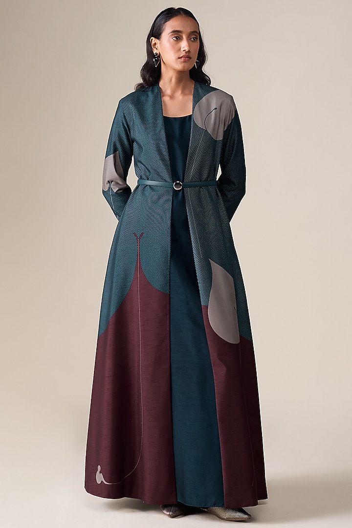 Deep Blue & Burnt Red Raw Silk Abaya Set by AMPM at Pernia's Pop Up Shop