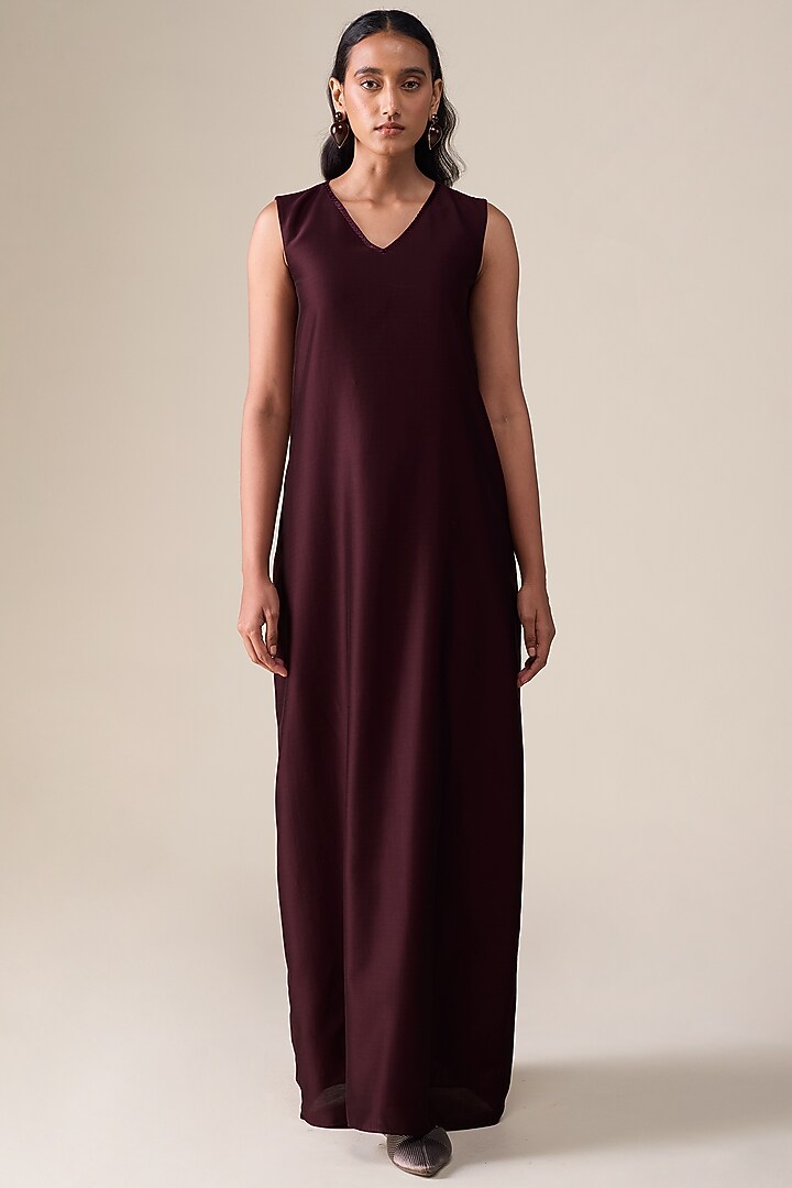 Burgundy Silk Blend Abaya Set by AMPM at Pernia's Pop Up Shop