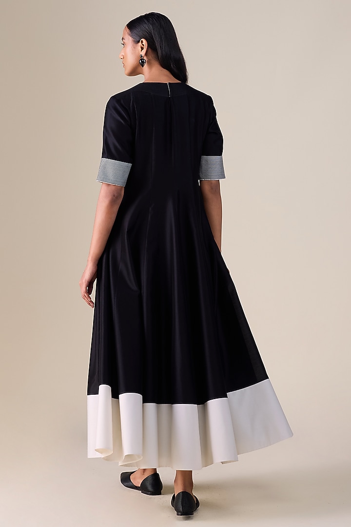 Black & Ivory Chanderi Kurta Set by AMPM at Pernia's Pop Up Shop