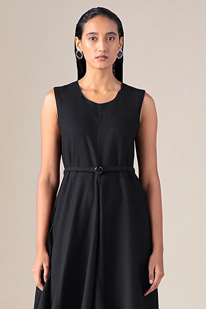 Black Wool Midi Vacation Dress With Belt by AMPM at Pernia's Pop Up Shop