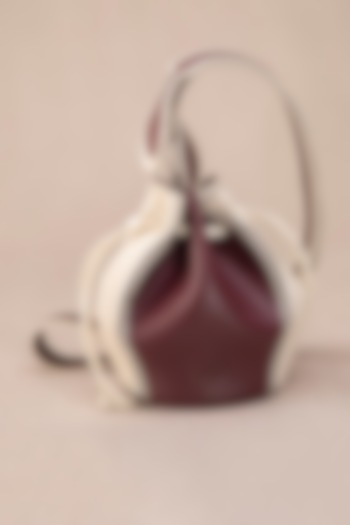 Burgundy & Ivory Cross-Body Bucket Bag by AMPM Accessories