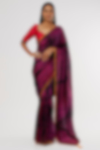 Dark Pink & Navy Handwoven Silk Saree Set by Amrich at Pernia's Pop Up Shop