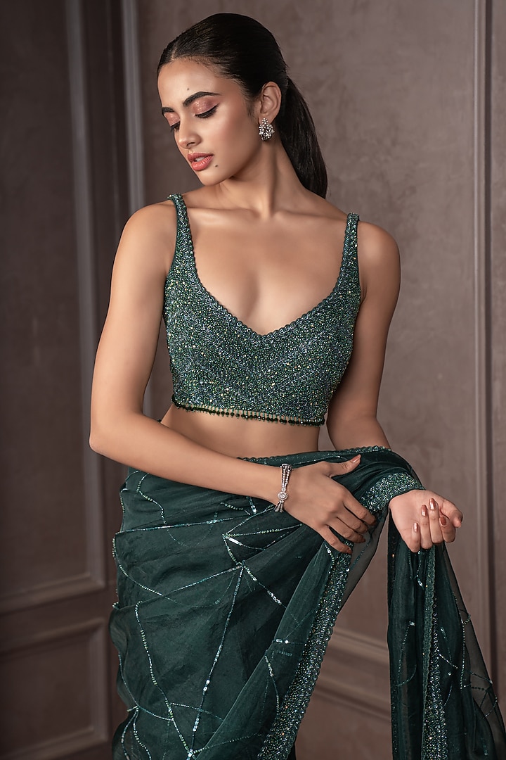 Emerald Green Organza Cutdana Embroidered Reception Saree Set by AMRIN KHAN at Pernia's Pop Up Shop
