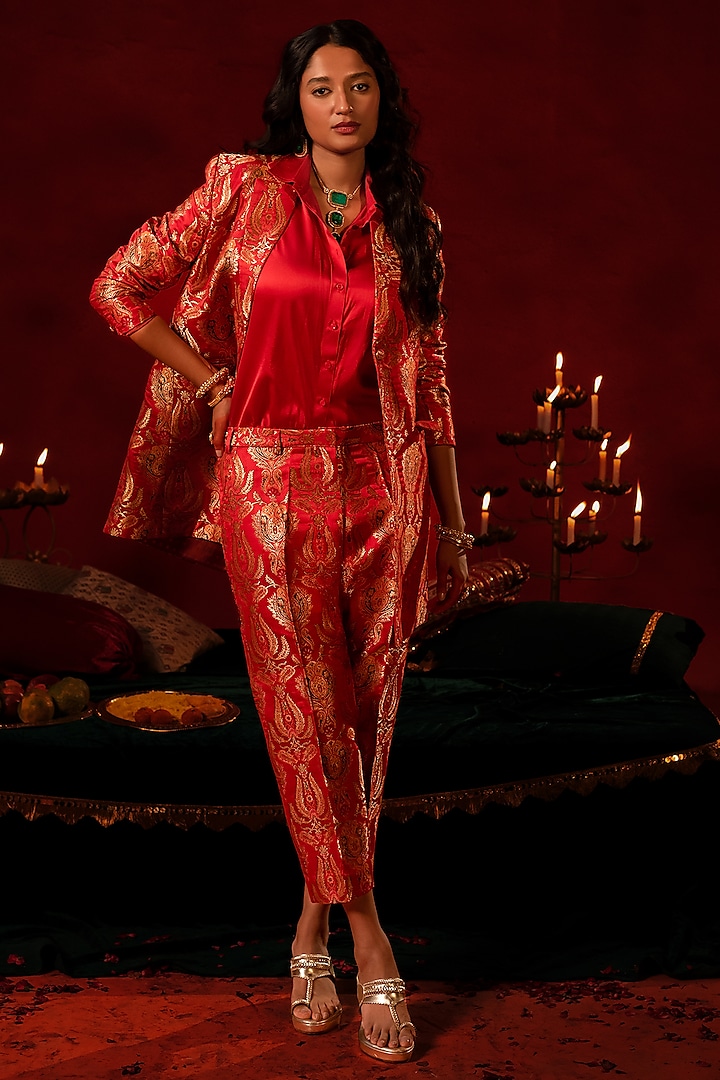Red Banarasi Woven Jacket Set by AMRIN KHAN at Pernia's Pop Up Shop