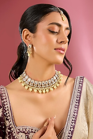 Gold Finish Kundan Polki Handcrafted Choker Necklace Set by Amreli Jaipur