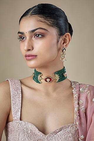 Gold Finish Emerald green Kundan Polki & Carved Stone Choker Necklace Set by Amreli Jaipur