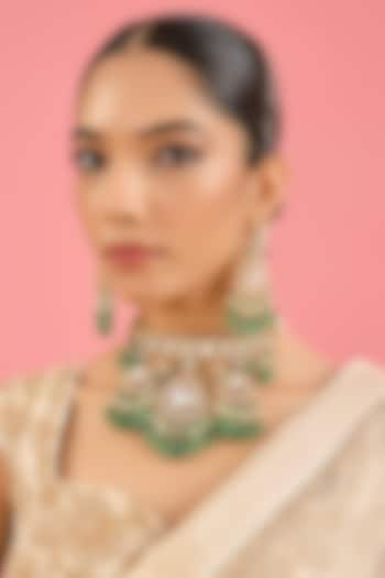 Gold Finish Kundan Polki & Emerald Beaded Choker Necklace Set by Amreli Jaipur at Pernia's Pop Up Shop