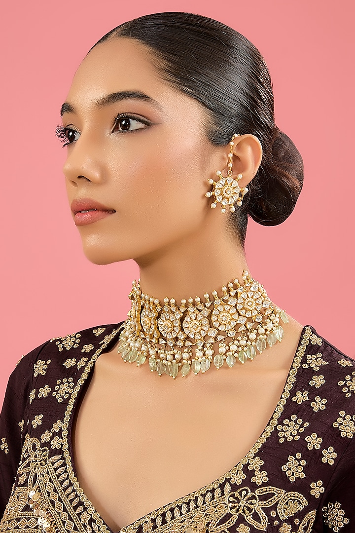 Gold Finish Pachi Kundan Polki & Fluorite Choker Necklace Set by Amreli Jaipur at Pernia's Pop Up Shop