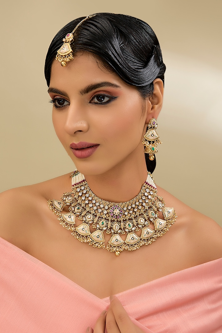 Gold Finish Kundan Polki & Kemp Stone Necklace Set by Amreli Jaipur at Pernia's Pop Up Shop