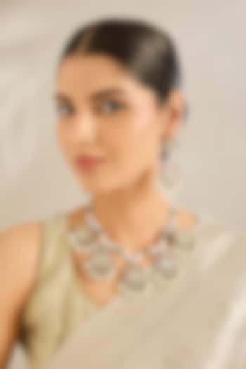 Gold Finish Kundan Polki & Beaded Necklace Set by Amreli Jaipur at Pernia's Pop Up Shop