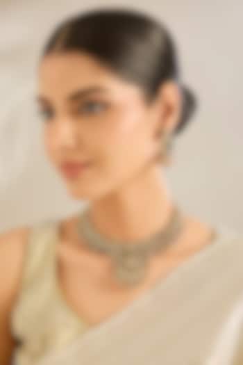 Gold Finish Kundan Polki Temple Necklace Set by Amreli Jaipur at Pernia's Pop Up Shop