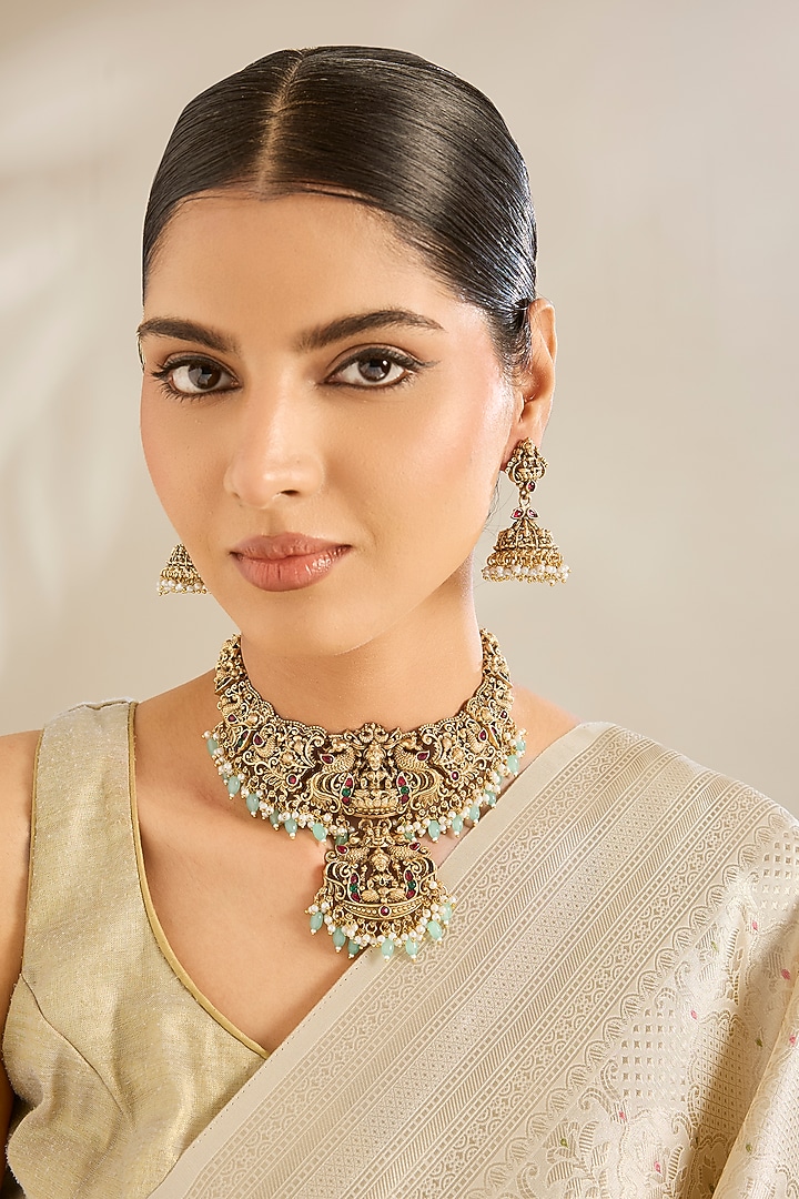 Gold Finish Kundan Polki Temple Necklace Set by Amreli Jaipur at Pernia's Pop Up Shop