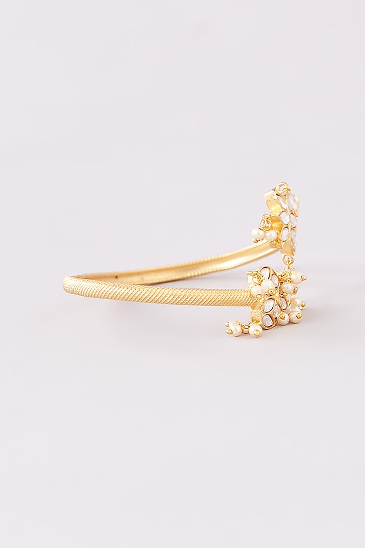 Gold Finish Kundan Polki Bracelet by Amreli Jaipur at Pernia's Pop Up Shop