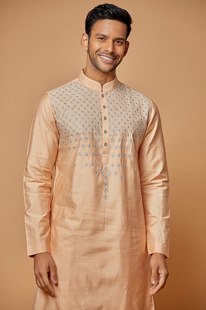 Peach Chanderi Silk Metal Embroidered Kurta Set by AMIT ARORA at Pernia's Pop Up Shop
