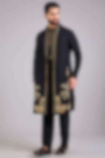 Black Silk Embroidered Kurta Set by AMIT ARORA at Pernia's Pop Up Shop