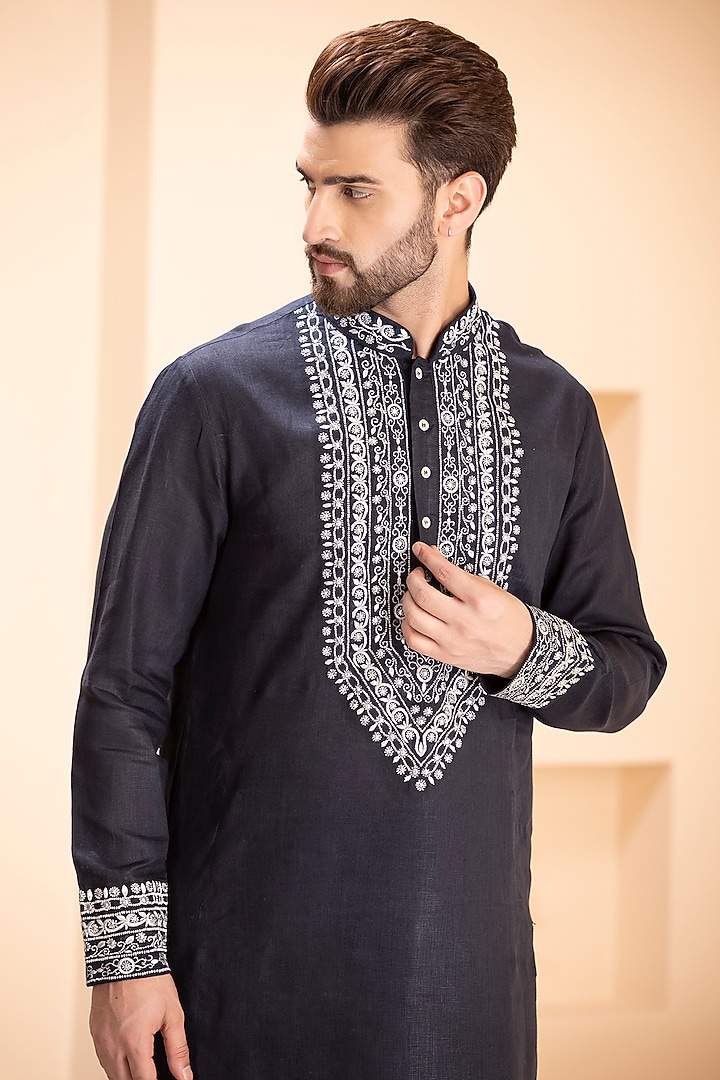 Navy Blue Linen Embroidered Kurta Set by AMIT ARORA at Pernia's Pop Up Shop