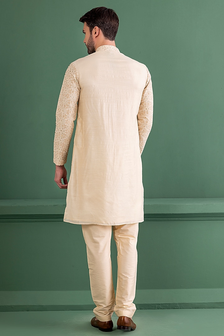 Cream Silk Chanderi Patch Work Kurta Set by AMIT ARORA at Pernia's Pop Up Shop