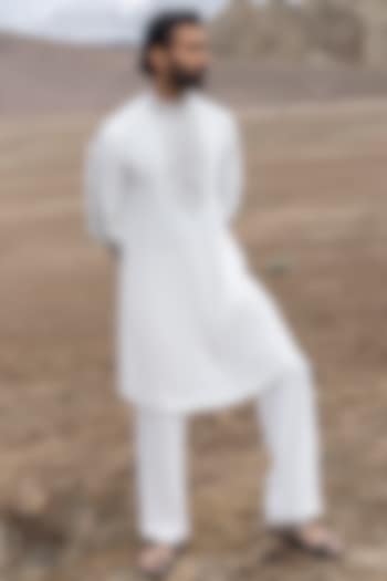White Knit Hand Embroidered Kurta Set by AMIT ARORA