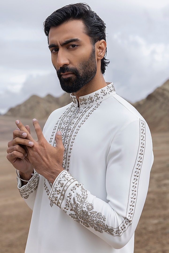 White Knit Hand Embroidered Kurta Set by AMIT ARORA at Pernia's Pop Up Shop