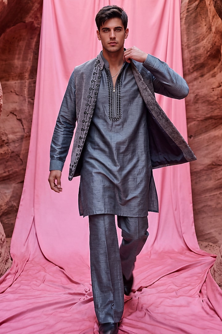 Grey Velvet Hand Embroidered Bundi Jacket Set by AMIT ARORA at Pernia's Pop Up Shop